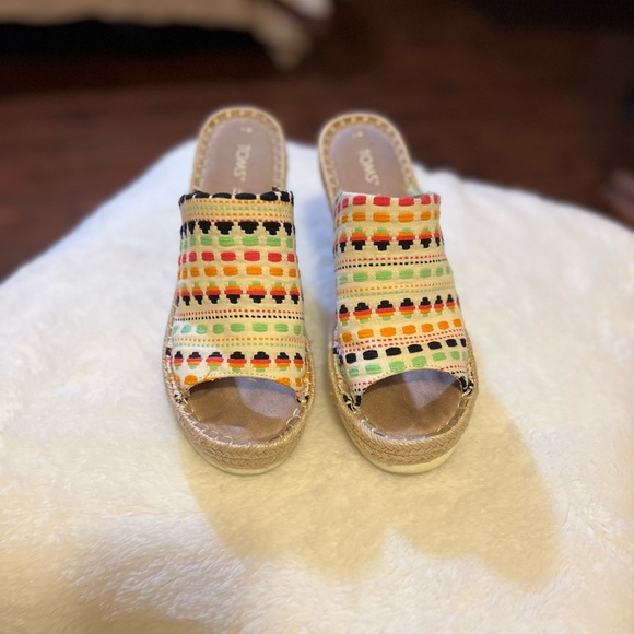 Tom’s Espadrille Wedge Sandals - Picture 7 of 8